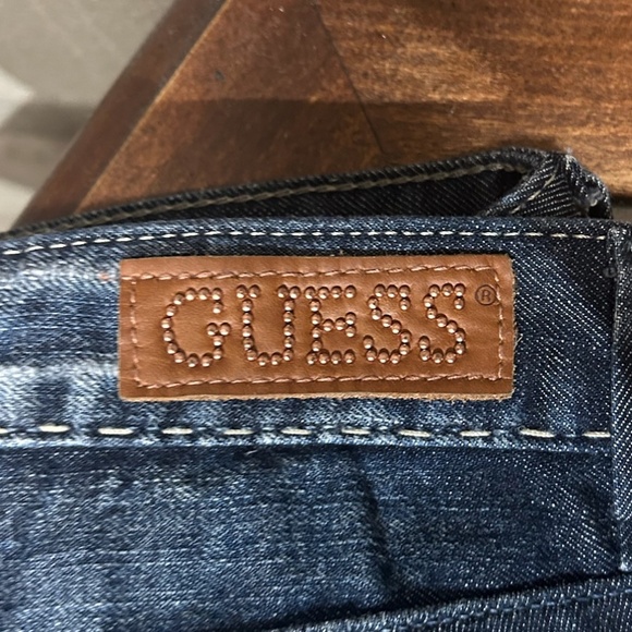 Y2K Embroidered Flare Guess Jeans - Picture 3 of 13